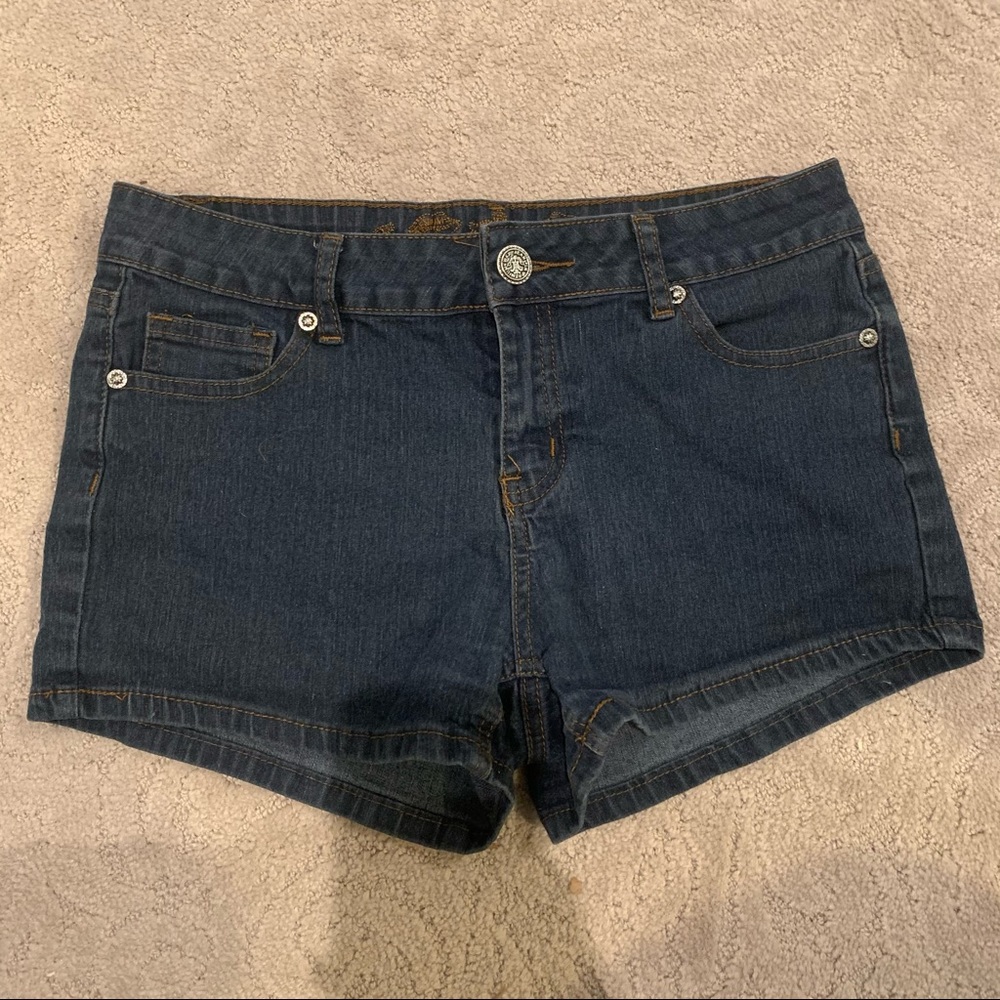 Excellent Condition Denim Shorts Daisy Dukes with Pockets